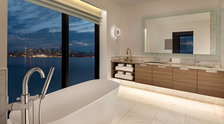 Seaside Hotel North Vancouver